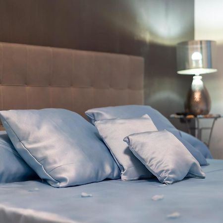 New In! Syrenuse At Santa Lucia Apartment Наполи Екстериор снимка
