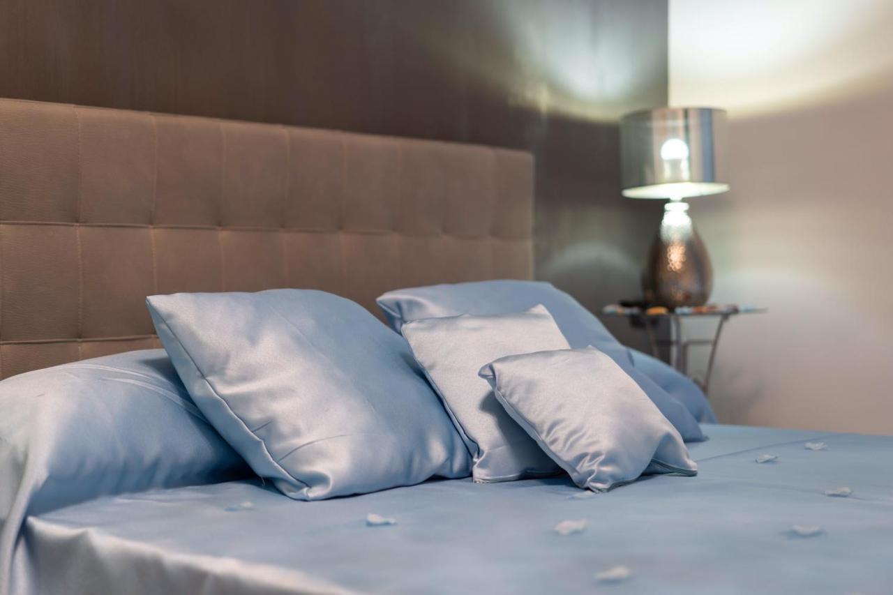 New In! Syrenuse At Santa Lucia Apartment Наполи Екстериор снимка
