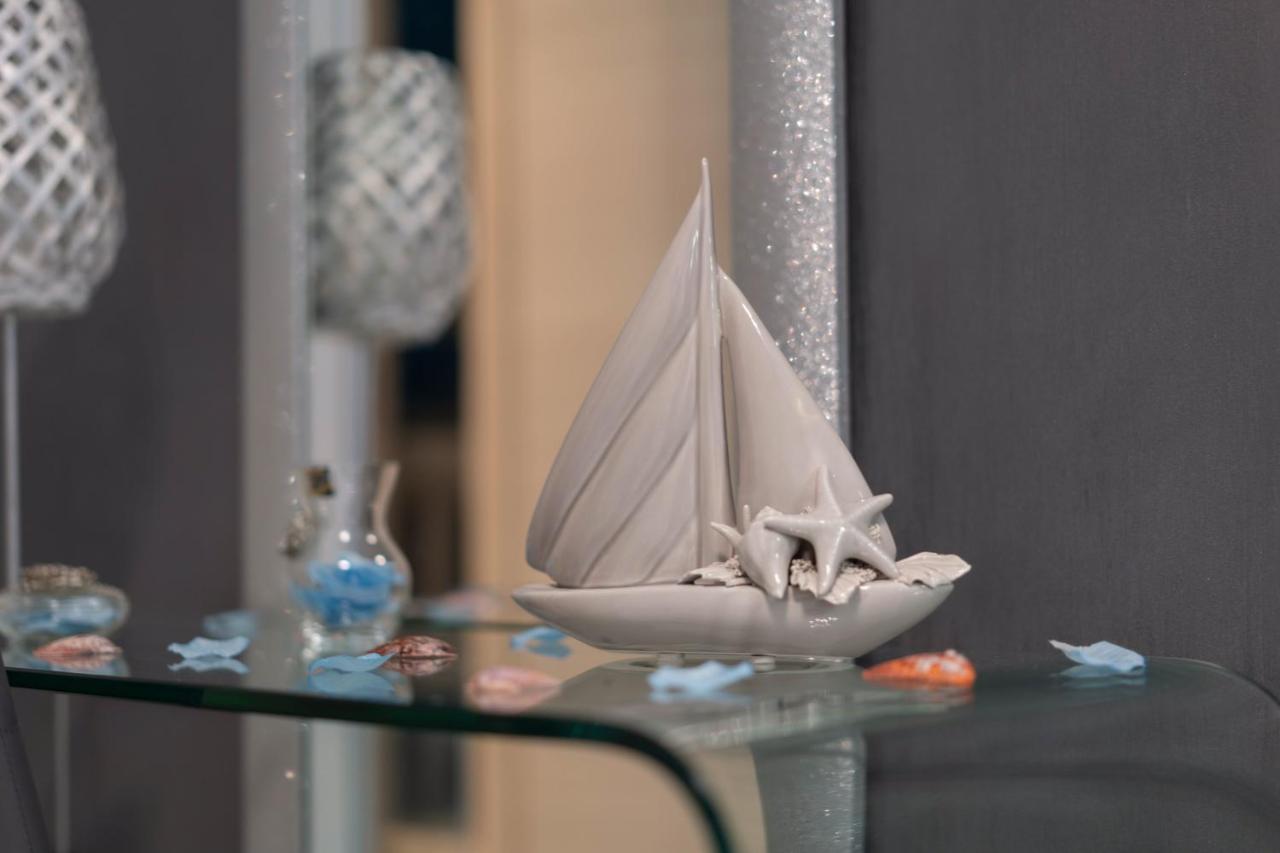 New In! Syrenuse At Santa Lucia Apartment Наполи Екстериор снимка