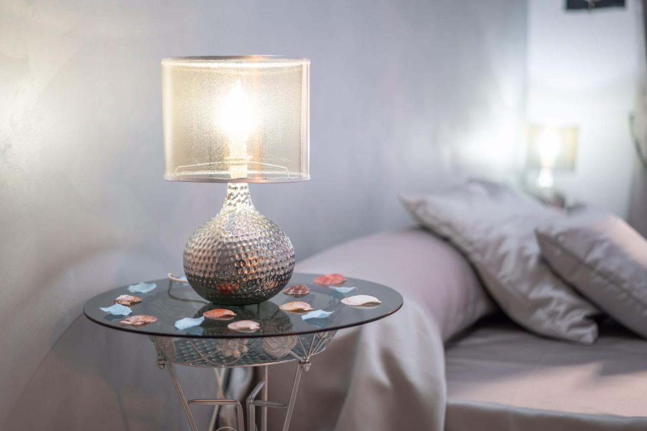 New In! Syrenuse At Santa Lucia Apartment Наполи Екстериор снимка